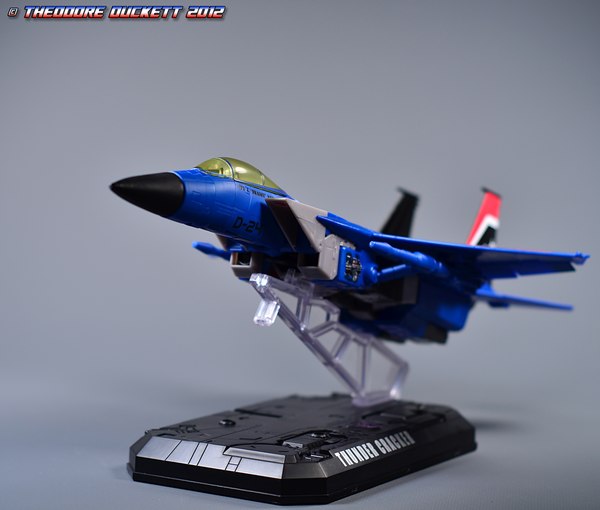 Transformers Masterpiece Thundercracker Toys R Us USA Exclusive Video And Images Review  (7 of 7)